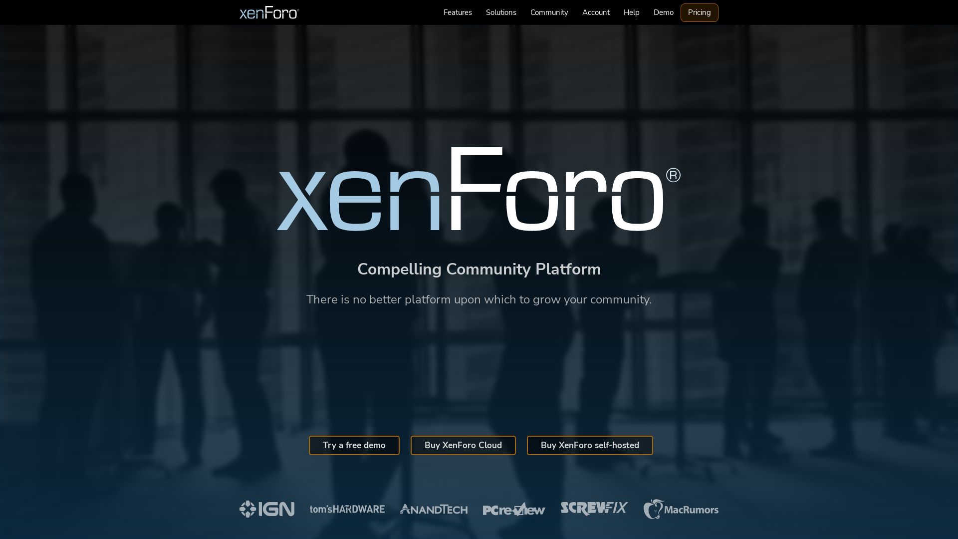 Status do site xenforo.com está   ONLINE